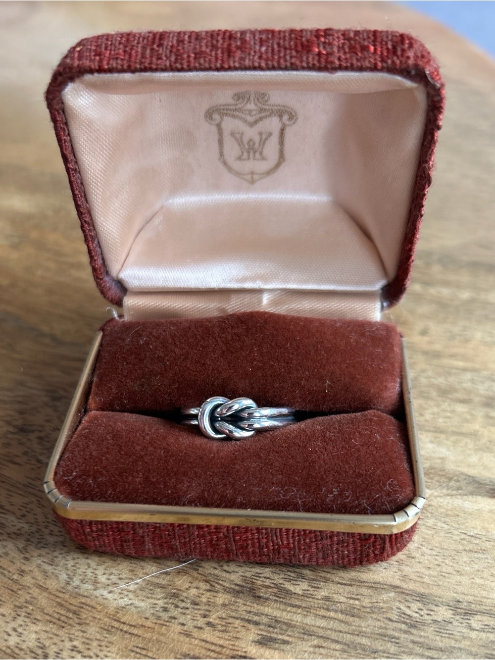 James Avery Retired Lovers Knot Ring Size 7
